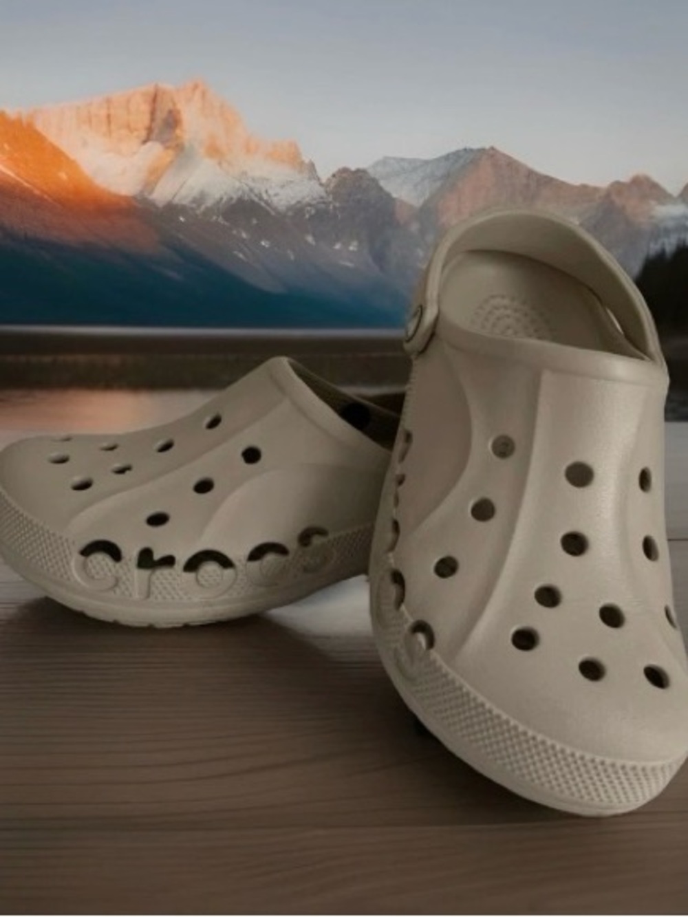 Crocs Unisex Baya Clog Slides, Khaki Tan Brown, Men's Size 7/Women's Size 9 New
